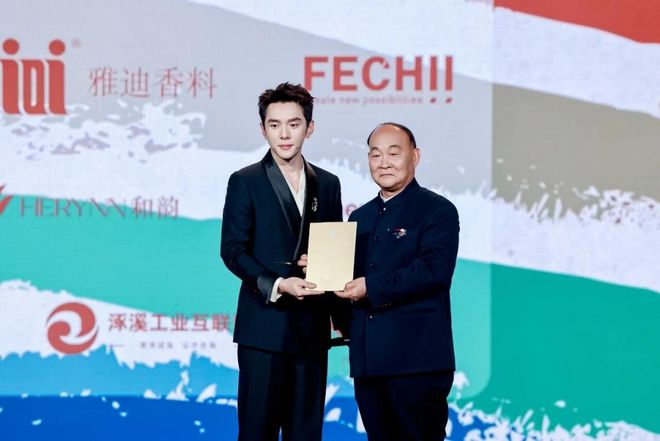 ！国潮元素、东方美学成破局关键CQ9电子平台入口金桂奖落定(图7)